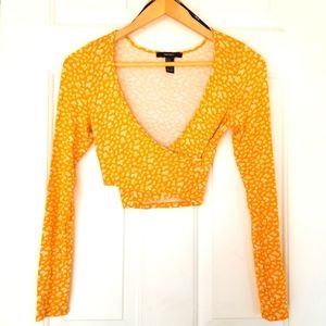 ⭐ $5 ⭐ FOREVER 21 Yellow Floral Faux Wrap V-Neck Crop Top Size XS-M